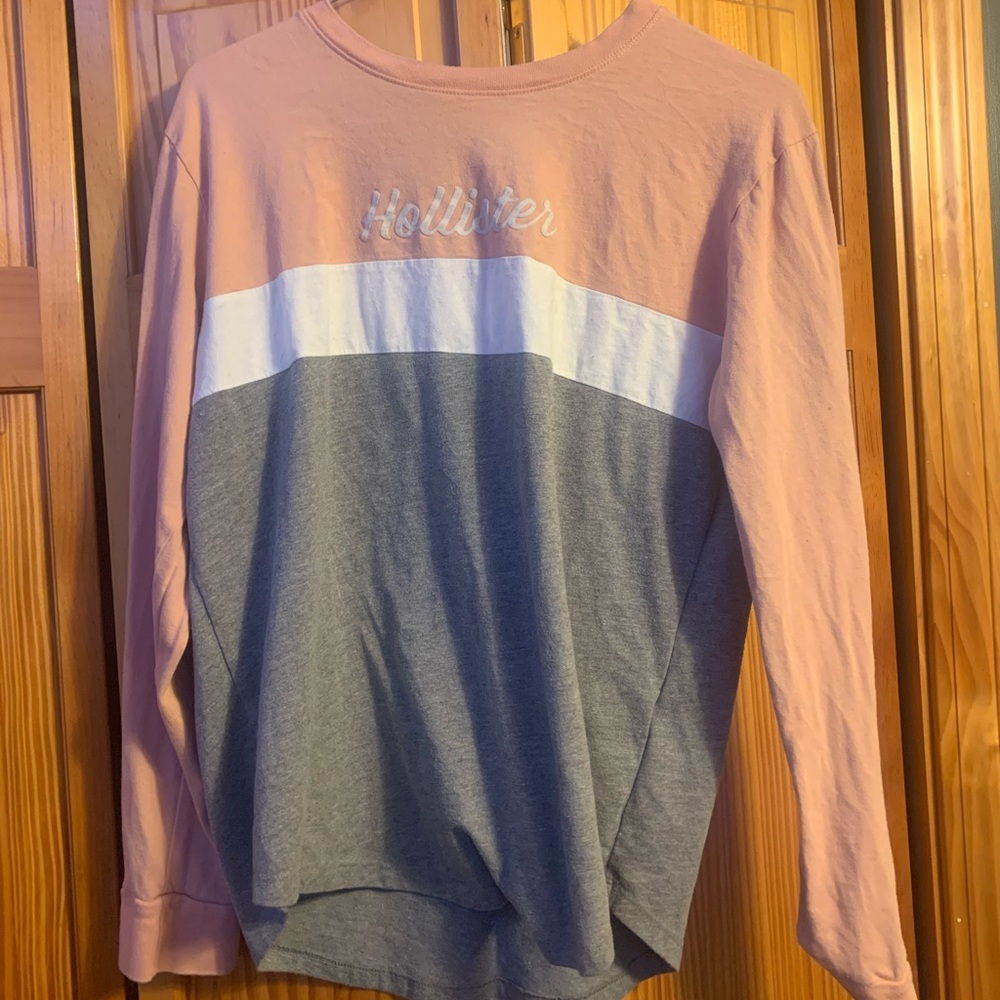 Hollister tee